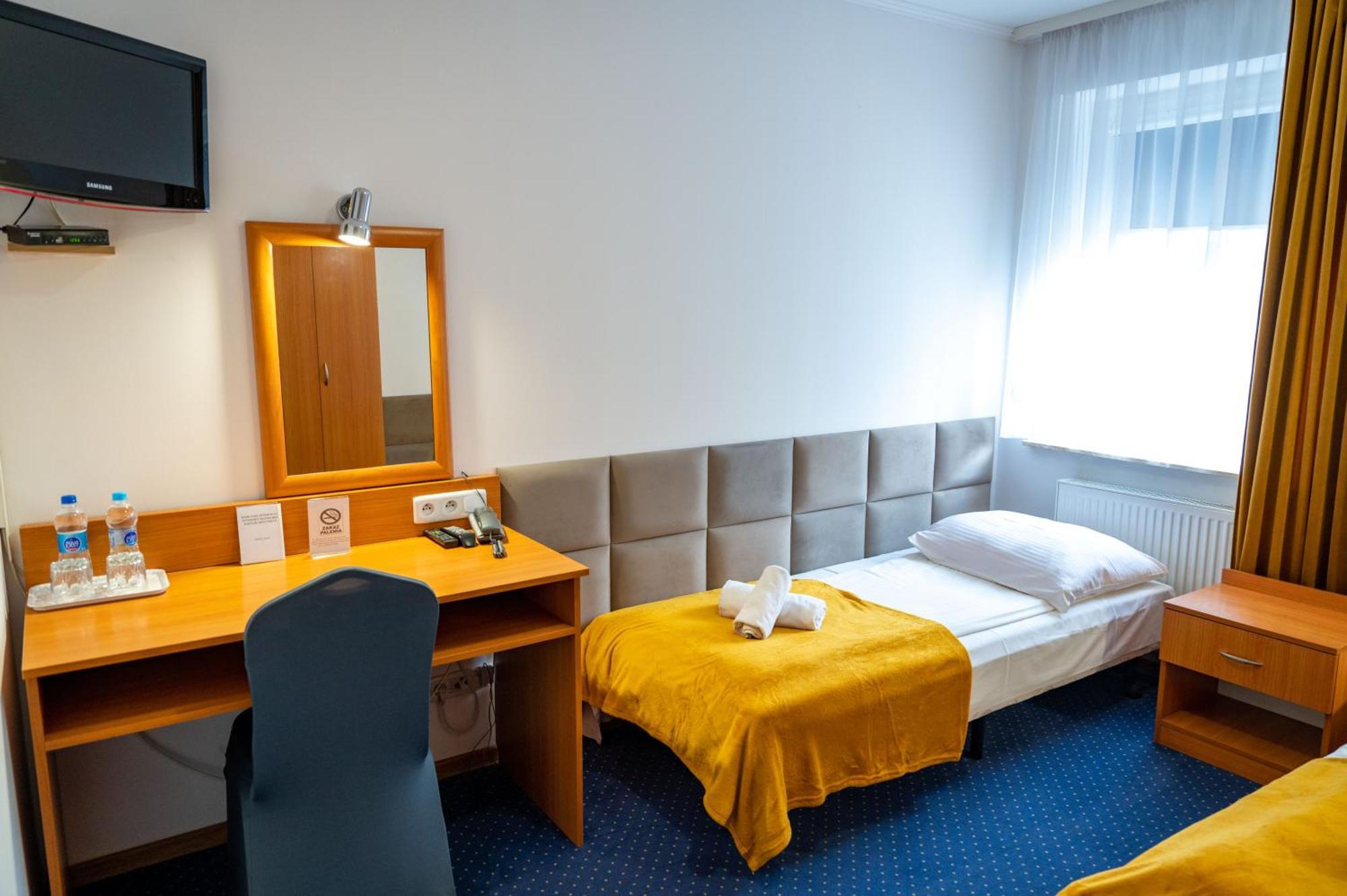 Hotel Duet Chełm 外观 照片