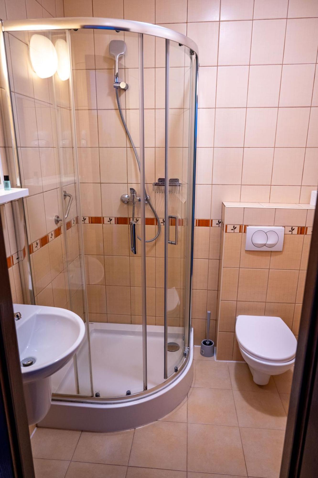 Hotel Duet Chełm 外观 照片